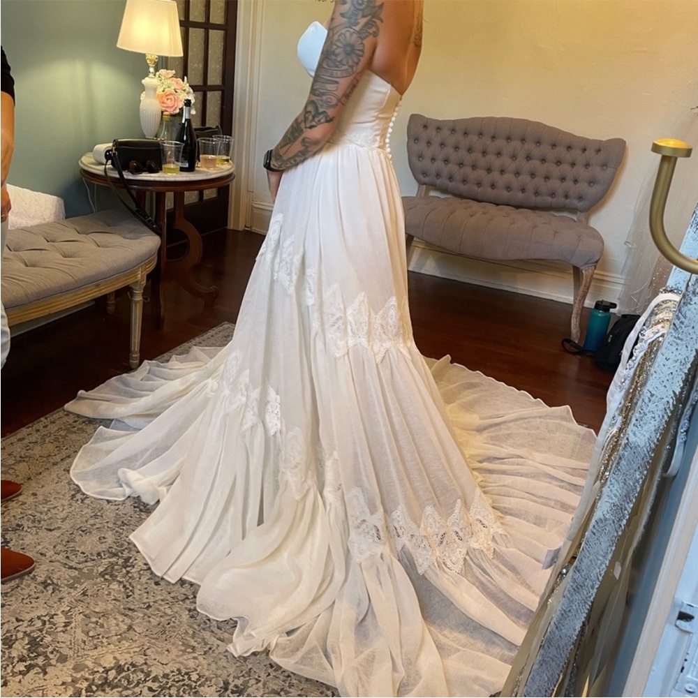 Lillian West Wedding Dress - Picture 4 of 6